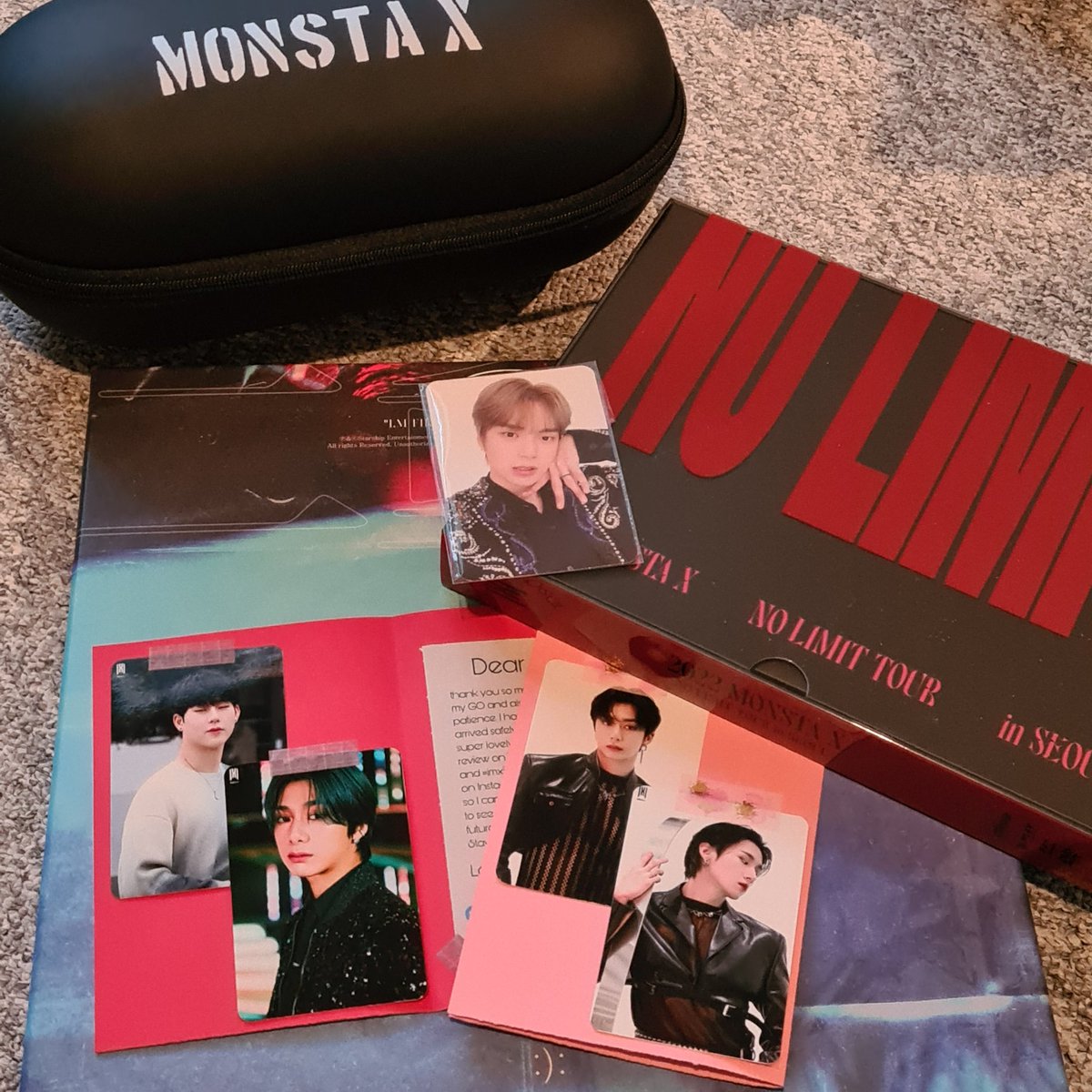 kikidoyooloveme's tweet image. An unpacking fest! As always, everything arrived safely 🥰 Thank you sm for the GO(s) and the easy communication! 🫶🏻 To many more in the future 😬 #imxinterstellarproofs @imxinterstellar