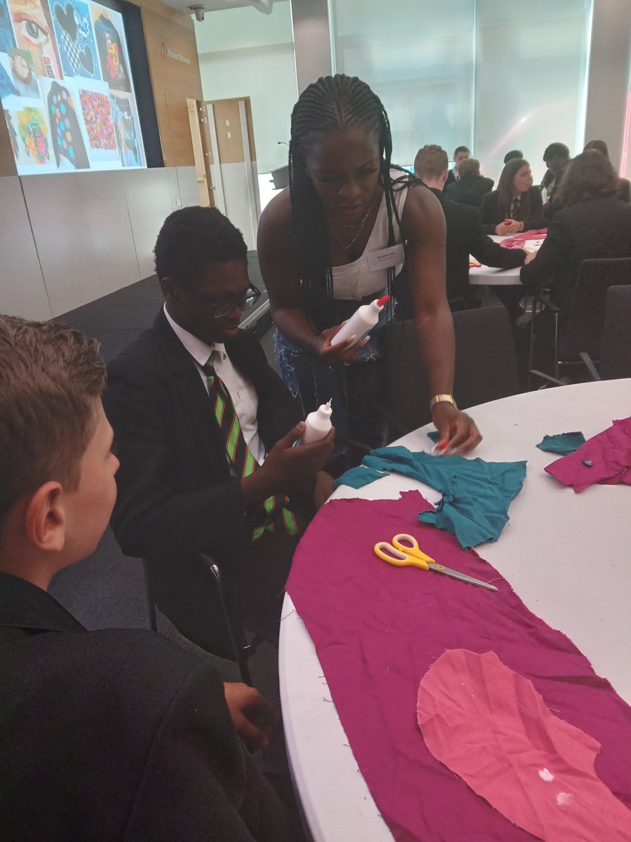 Attended <a href="/Pinsent_Masons/">Pinsent Masons</a> Climate &amp; Sustainability Conference yesterday <a href="/CockshutHillSch/">Cockshut Hill School</a> had a funpacked &amp; informative time learning how we can recycle. Polished off with a visit to Spitalfields &amp; seeing the lovely weather over the London skyline. #eco #saveourplanet #stoplandfill