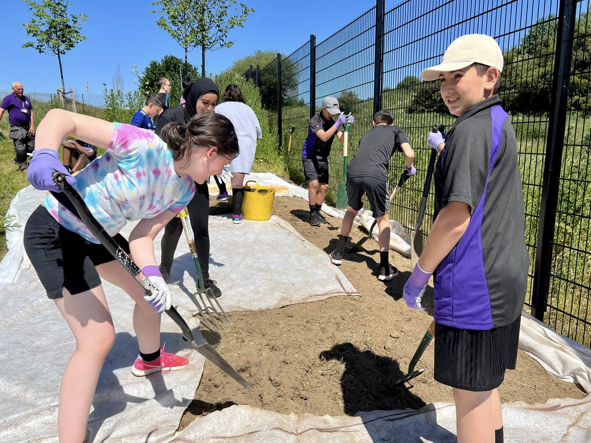 The TAL eco-garden has commenced! 🌿🌺💚 Our Earthshot Ambassadors have worked incredibly hard to bring this very special project to life ... We can't wait to see the finished results 🐝✨👏 

#EcoGarden #TMATEarthshot #Leeds #Globalwarming #ClimateEmergency