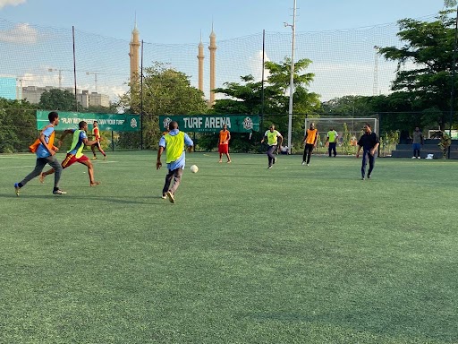 eHealth_africa's tweet photo. 🎊#TGIF!
How will you spend this weekend?
We start with ⚽ to kick away the week's stress + stay fit.
Share your favorite weekend activity in the comments below!
#LifeAt eHA
#WeareeHA https://t.co/Ksz0chATIB