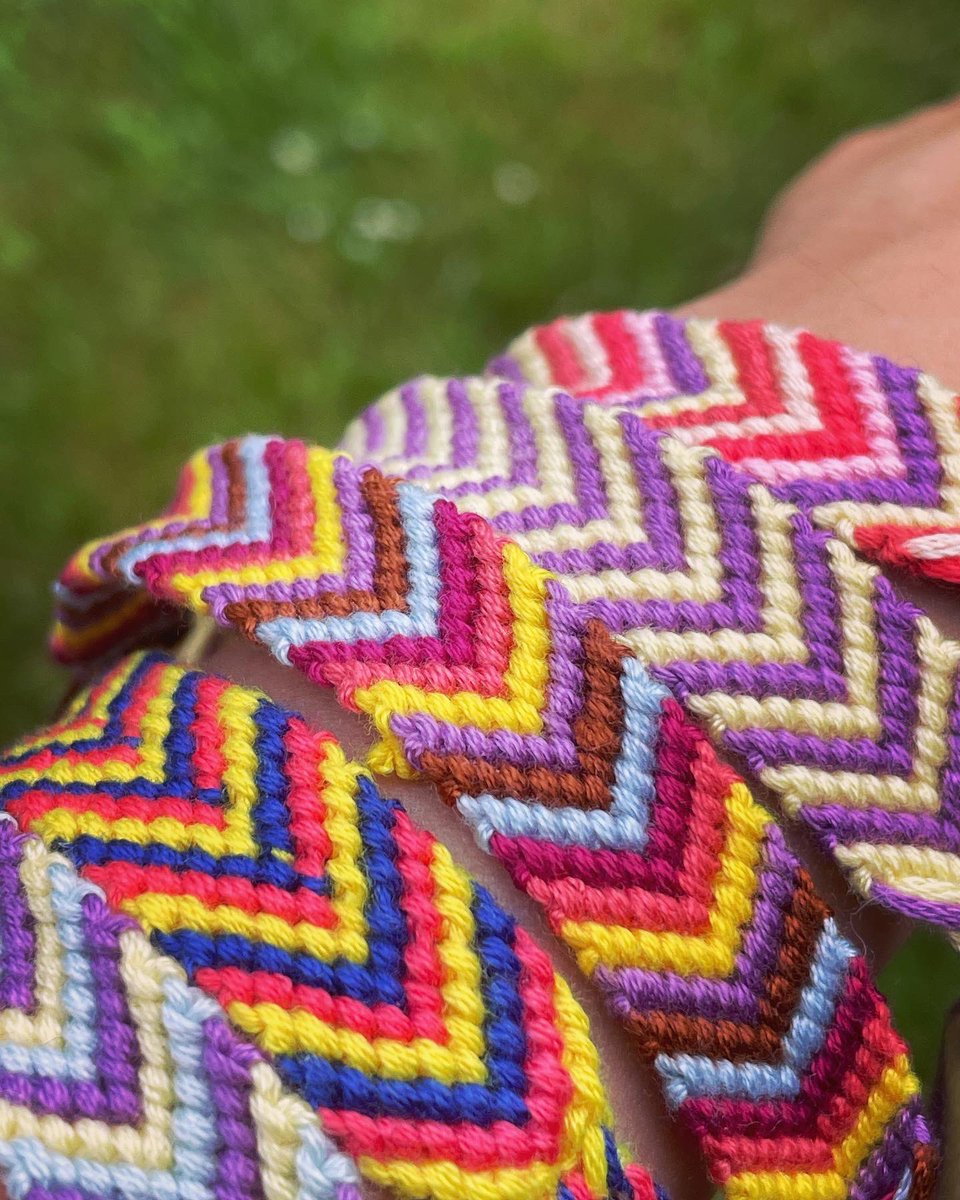 Beautiful handmade chevron friendship bracelets 😍🥰
etsy.com/uk/shop/studio…
❤️🧡💛💚💙🩵💜🩷💗🤎🩶🖤🤍
#StudioSabART #ArtistandCraftsgirl #artsandcrafts #handmadebracelet #friendshipbracelet #handmade #handmadebracelets #chevron #friendshipbracelets #freedelivery #midlands #etsy