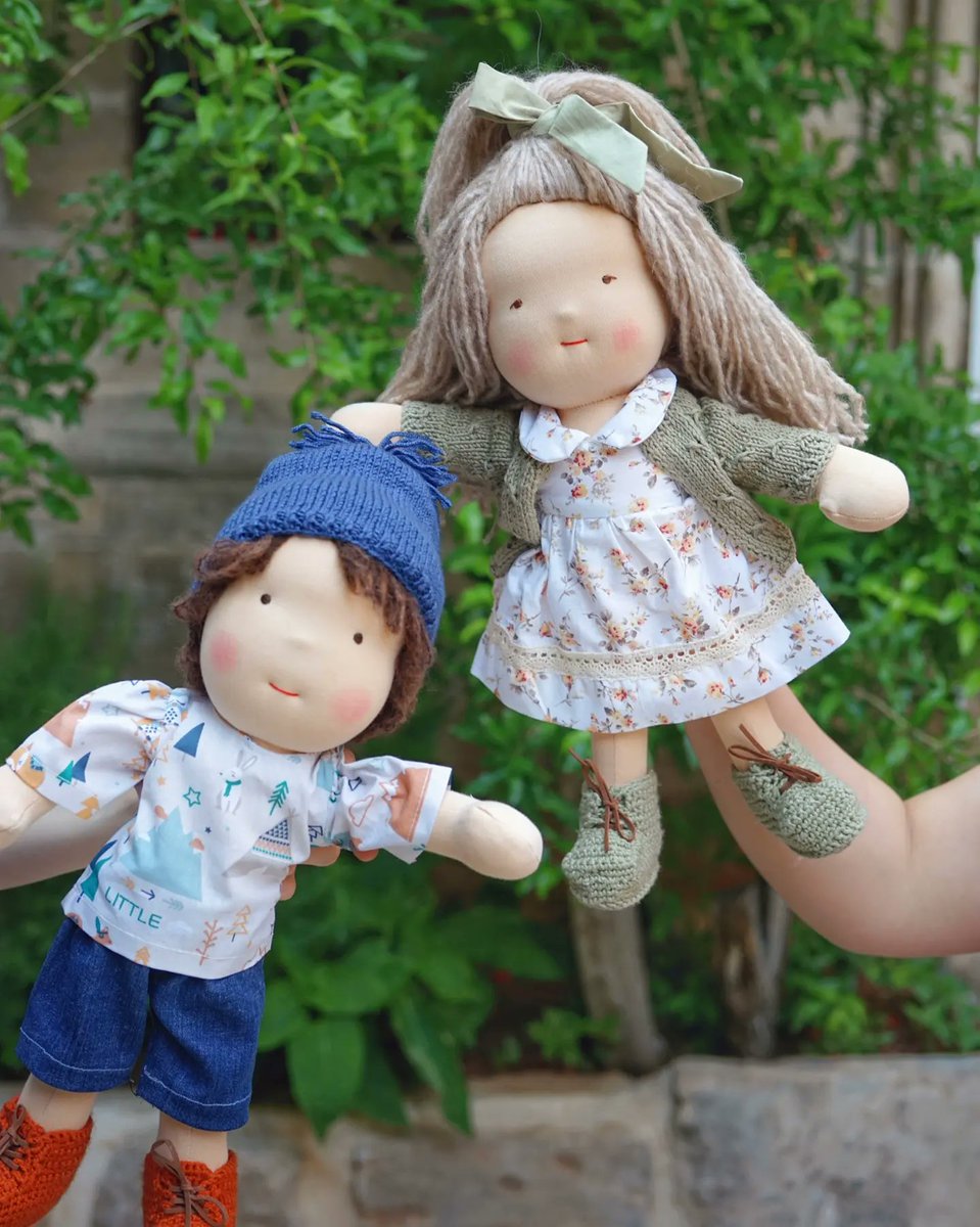 Hafta sonunun gelişine el sallarken ben... 🙋🏻‍♂️🙋🏼‍♀️