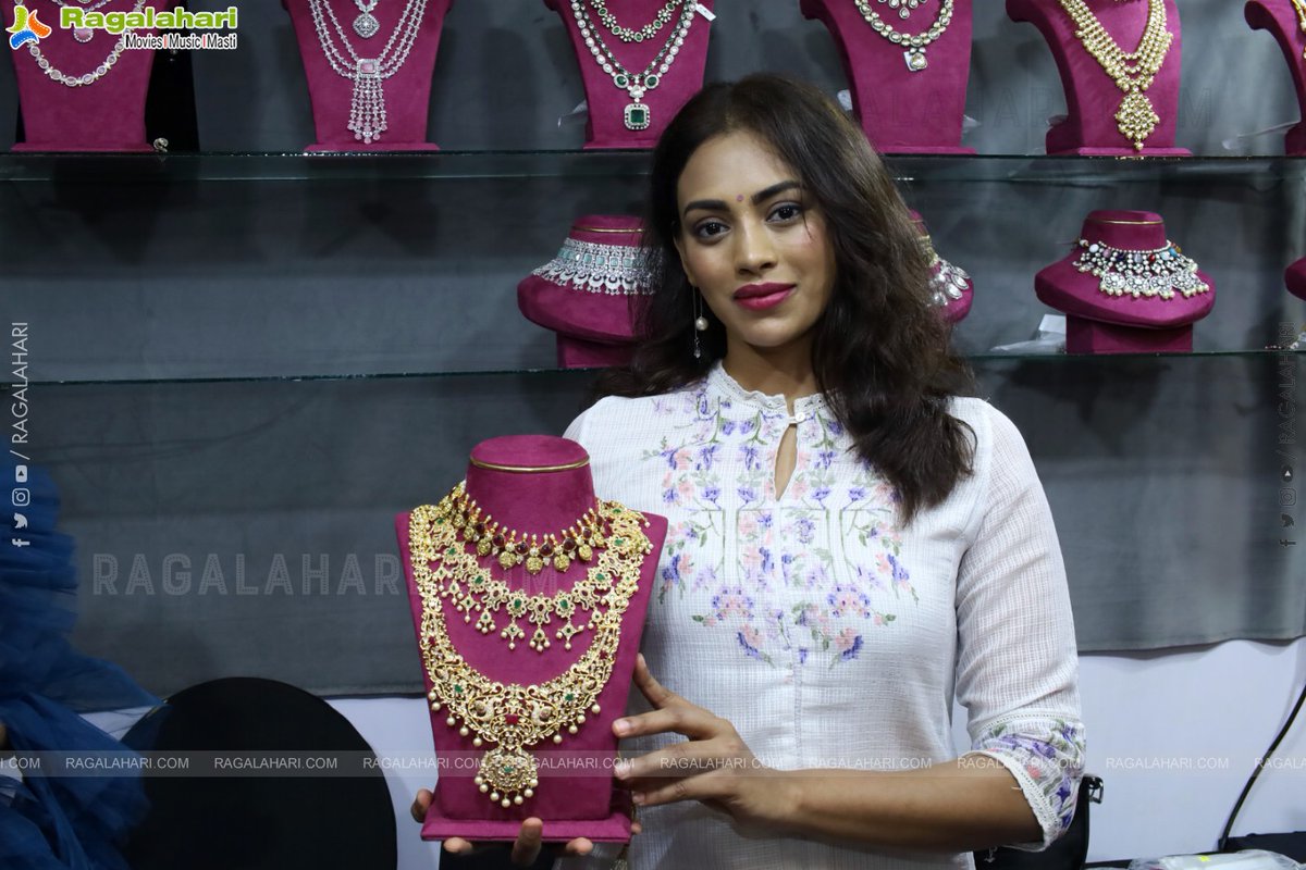 Sutraa Exhibition Indian Fashion Lifestyle Inaugurated by Actress #KamakshiBhaskarla June 2023 Kicks off in @TajKrishnaHyd  Hyderabad 

June 16th, 17th, 18th   

#SutraaExhibition #designerwear #Accessories #fashion #jewellery #design #Hyderabad #TajKrishnaHyd