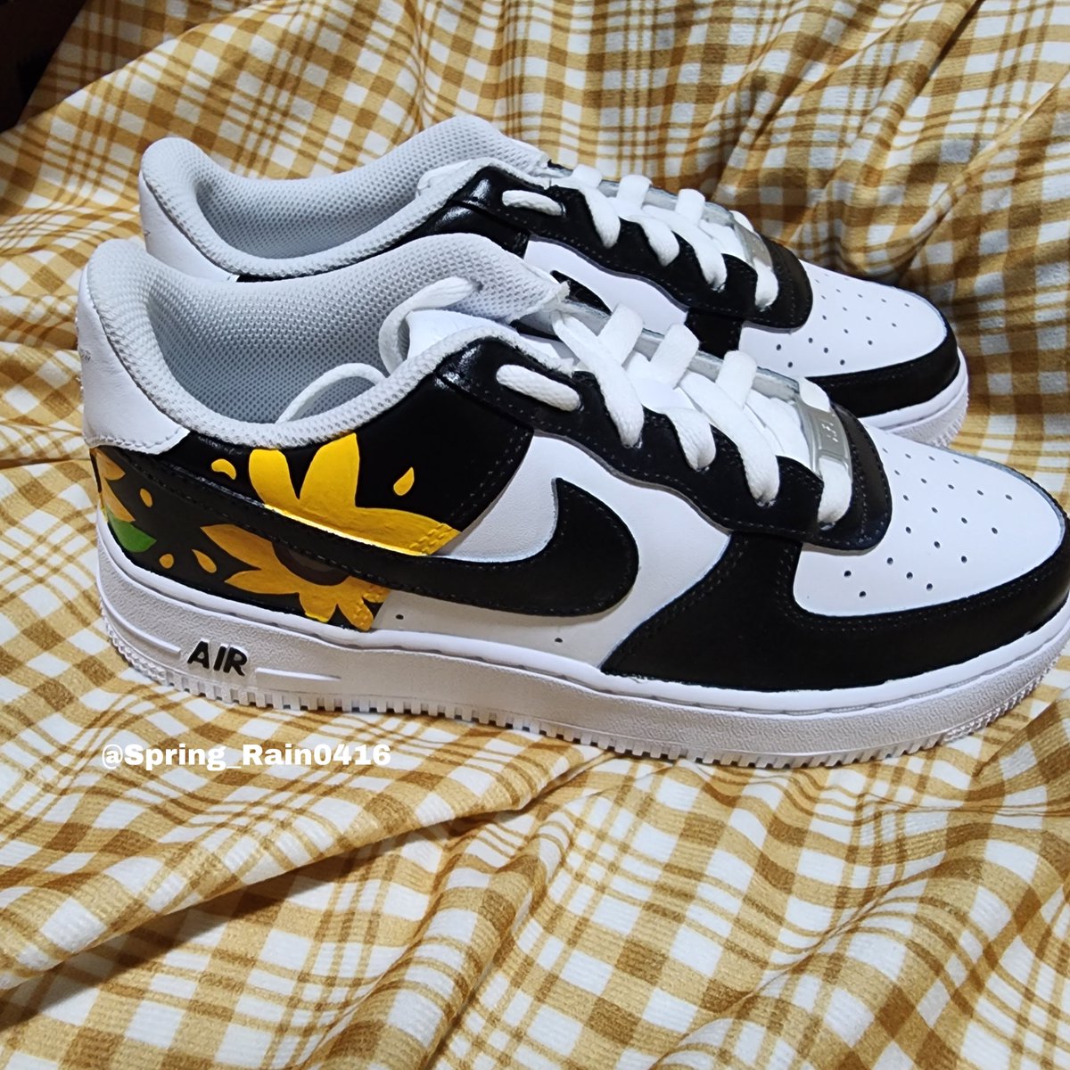 Spring_Rain0416's tweet image. 꽃길만 걷기 🌻💛

#서경