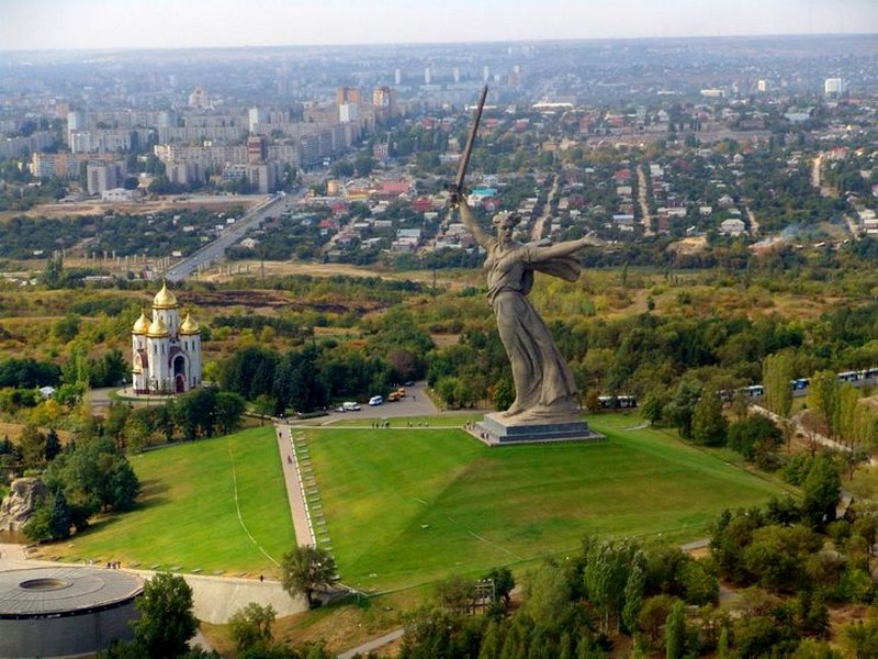 Did you know Volgograd used to be called Tsaritsyn? The city was renamed Stalingrad in 1925 and later changed to Volgograd in 1961. #HistoryTrivia