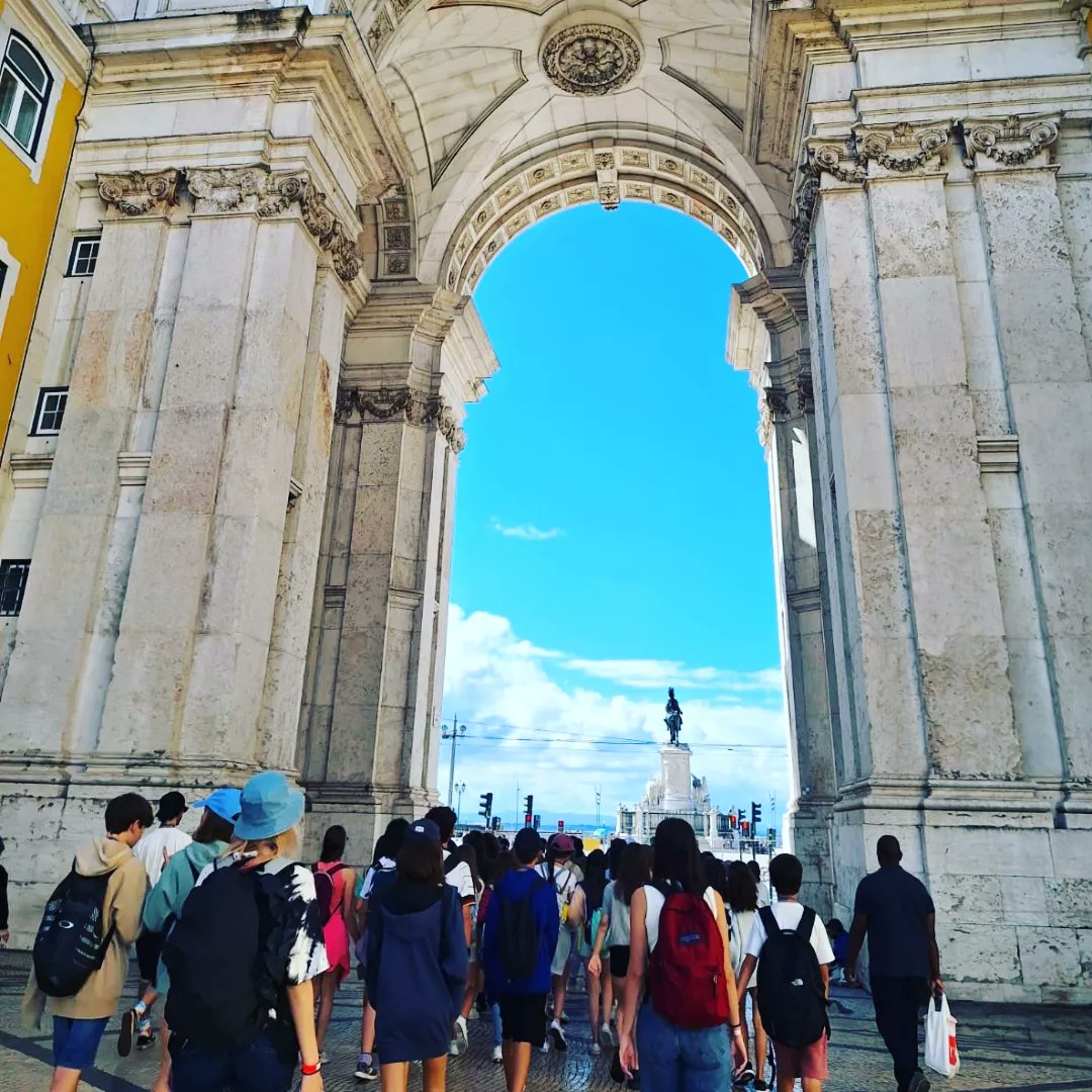 EscuelaIdeo's tweet image. Semana de #excursionesfindecurso en todo #Primaria y 1° de la #ESO. Lisboa, Cantabria, Ávila...distintos lugares donde el alumnado ha podido disfrutar de diversas actividades y vivir nuevas #experiencias. ¡¡¡Todo un #aprendizaje!!!