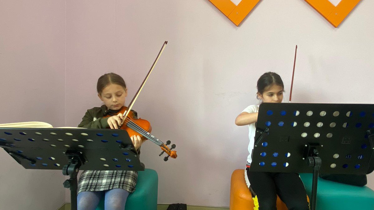 GSB_GursuGM's tweet image. Keman eğitimlerimize devam ediyoruz 🎻 #keman 

@gencliksporbak