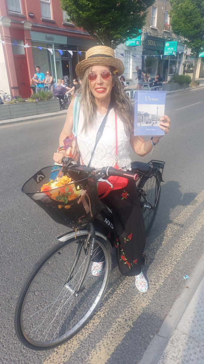 Happy Bloomsday #Bloomsday2023 @dublincycling @cyclist @bloomsdayfest in Glasthule