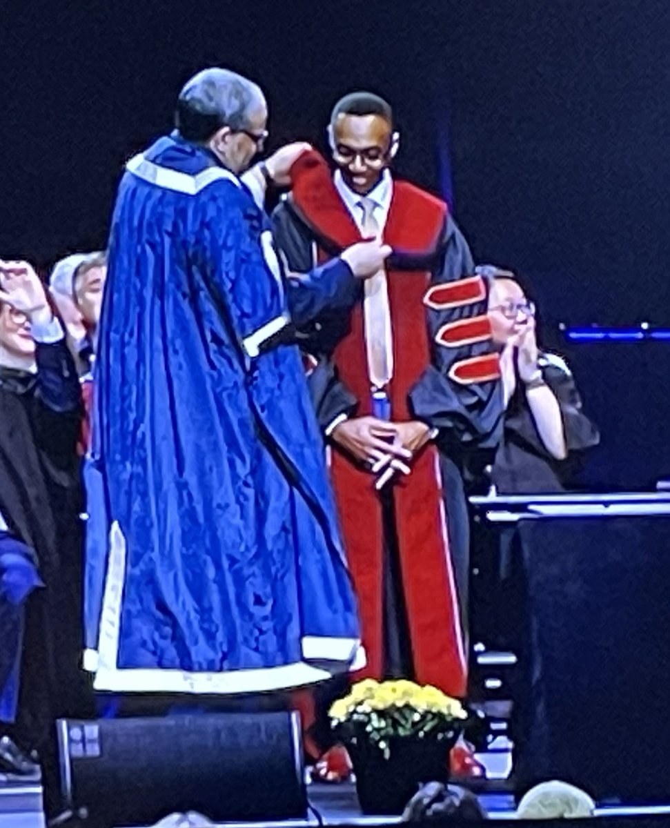 JaniceJourno's tweet photo. Congratulations to @dwightdrummond Honourary Doctor @TorontoMet this morning, a champion of #diversityinjournalism from his student days here https://t.co/GGjmeKLGs0