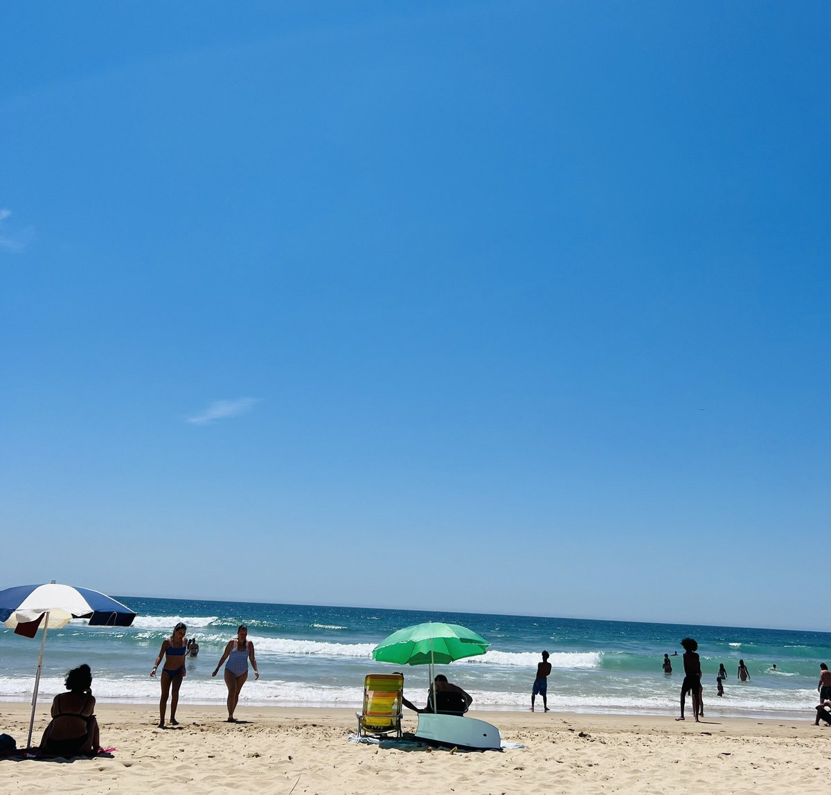 Greetings, Web3 fam! Happy #Friday to everyone! ⭐️

Don't miss out on our latest releases! If you mint one of our newest items, you'll receive an airdrop of our debut release.

hq.decent.xyz/user/0x3963a81…