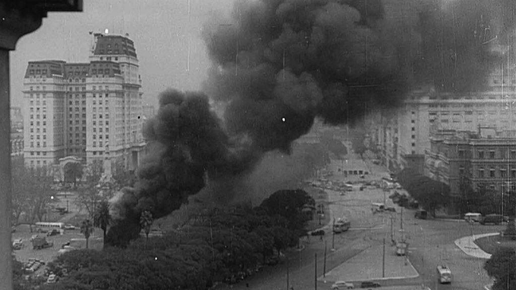 Se cumplen 68 años del trágico bombardeo a la Plaza de Mayo. Un ataque no solo al peronismo sino a la democracia y a toda la sociedad argentina.
Recordamos a la víctimas con el compromiso de constriuir una Argentina sin odios y sin violencia.