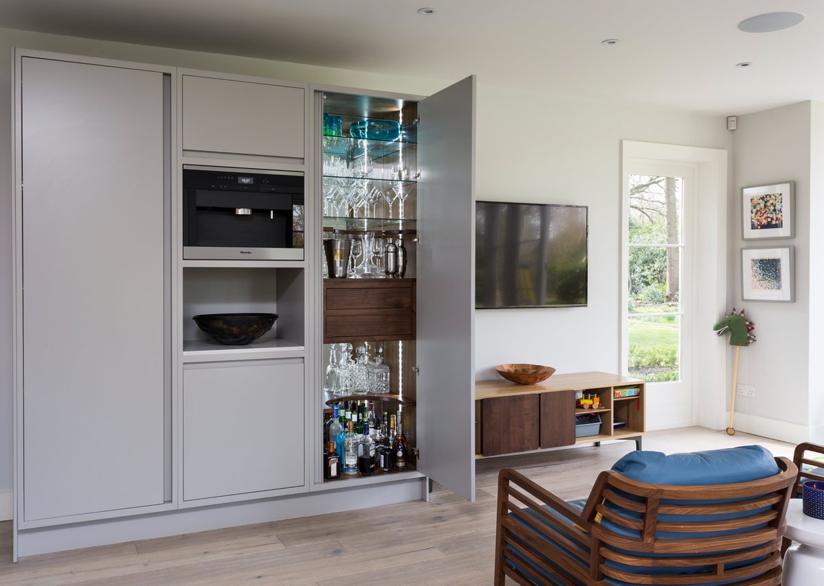 Bespoke sitting room drinks unit by John Ladbury. johnladbury.co.uk #luxury #interiordesign  #homedecor #decor #interior #homesweethome  #decoration #kitchen #hertsdesign #hertskitchens #johnladbury #besokefurniture