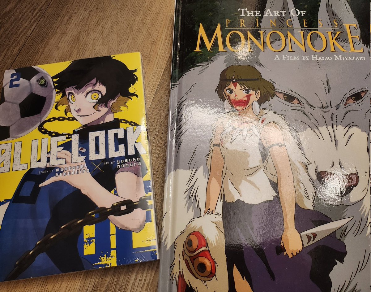 shork629's tweet photo. Went out with a friend today and bought these at Kinokuniya :D https://t.co/3BZ175EjtB