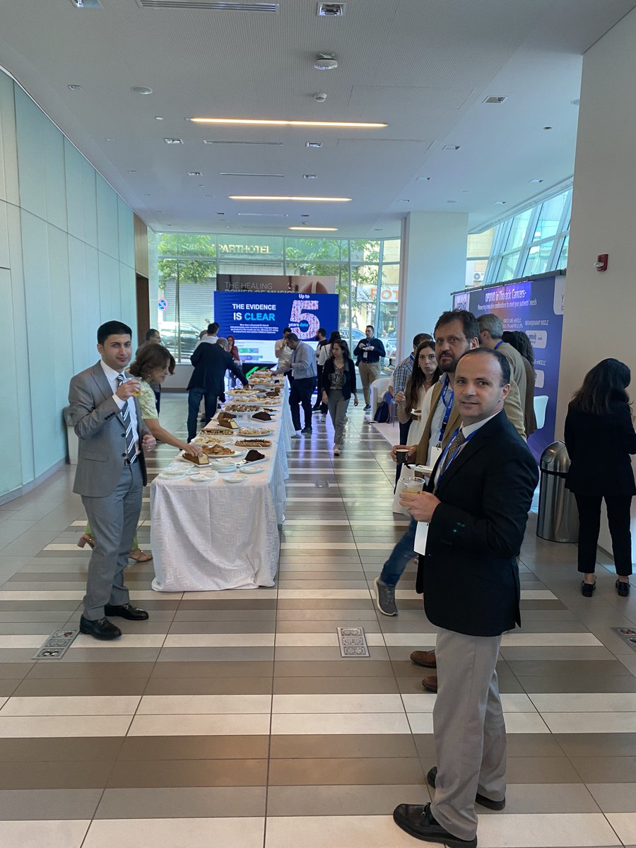 ArafatTfayli's tweet image. I sign of @AUBMC_Official and #lebanon resilience. Our #COVID19 vaccination area is back as the exhibit area for our CME and educational activities