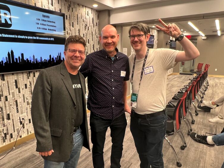 GlimpseGroup's tweet image. Great to sponsor the latest NYVR meet-up. The evening included some great talks in front of a very enthusiastic audience, including @kentbye.    

Become an NYVR member here meetup.com/nyvr-virtual-r…  

$VRAR #VR @iBrews