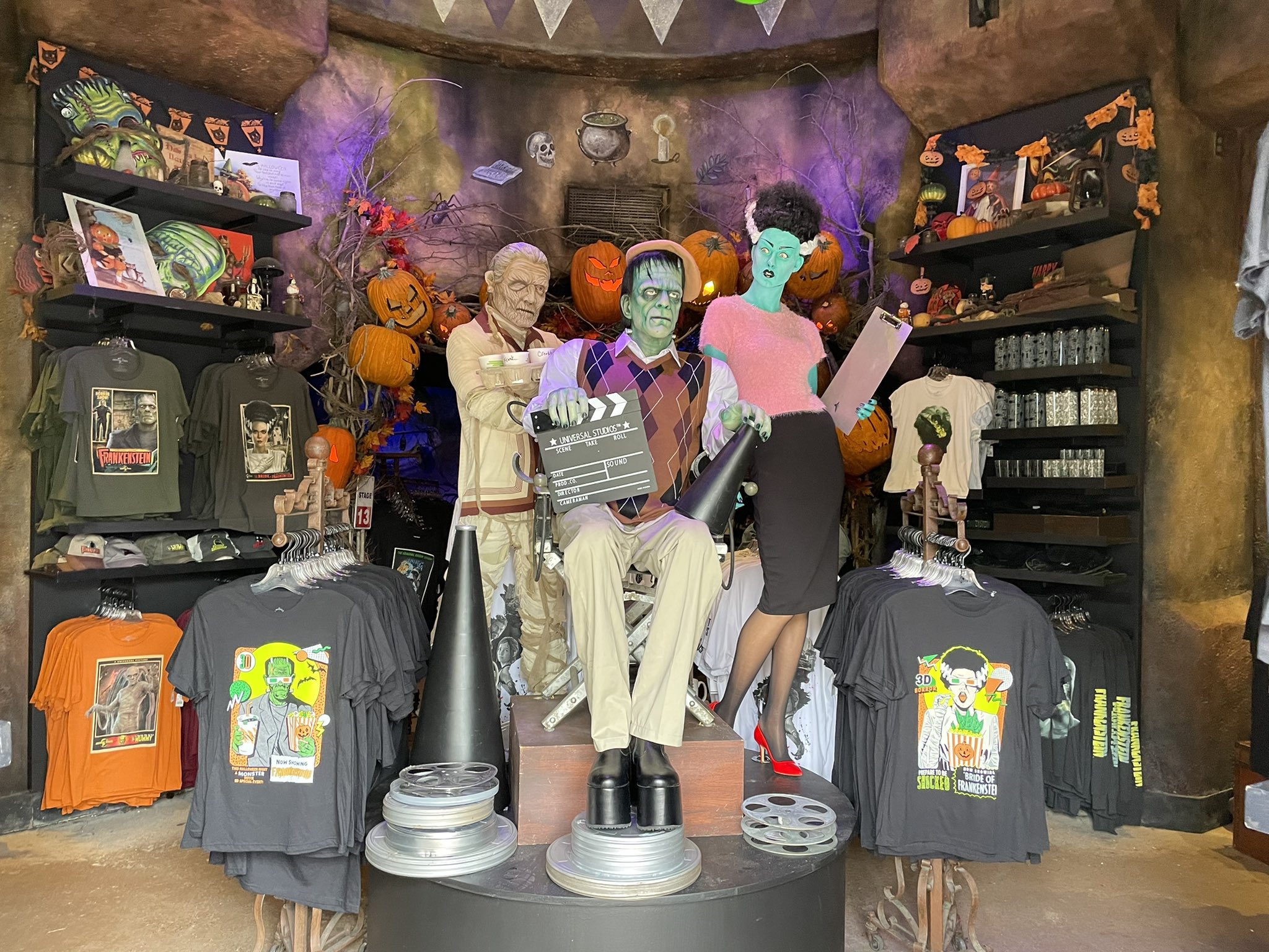 WDW News Today on Twitter "RT UniNewsToday Premier Passholder Dates