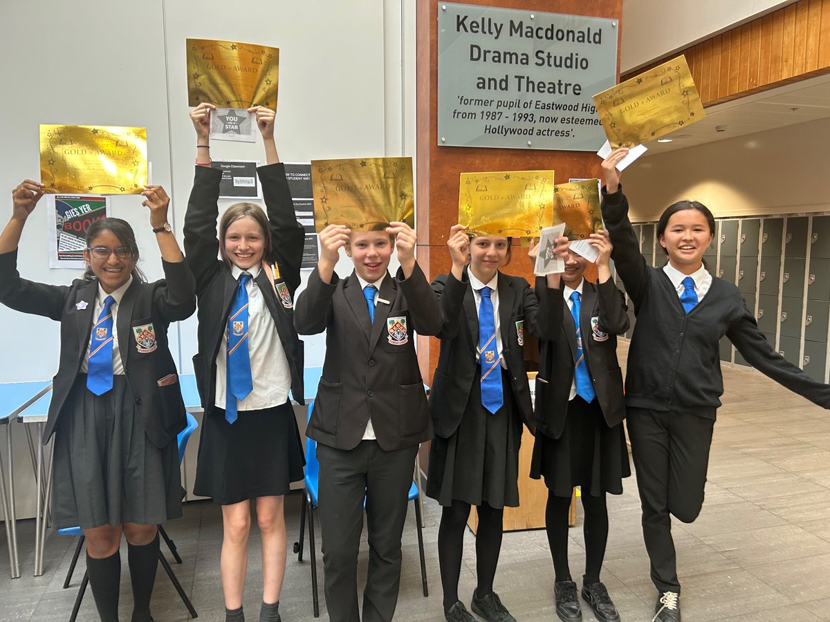 Congratulations to all of our pupils who achieved their gold+ reading award! They read over 40 books over the year! Fantastic!📚🏆