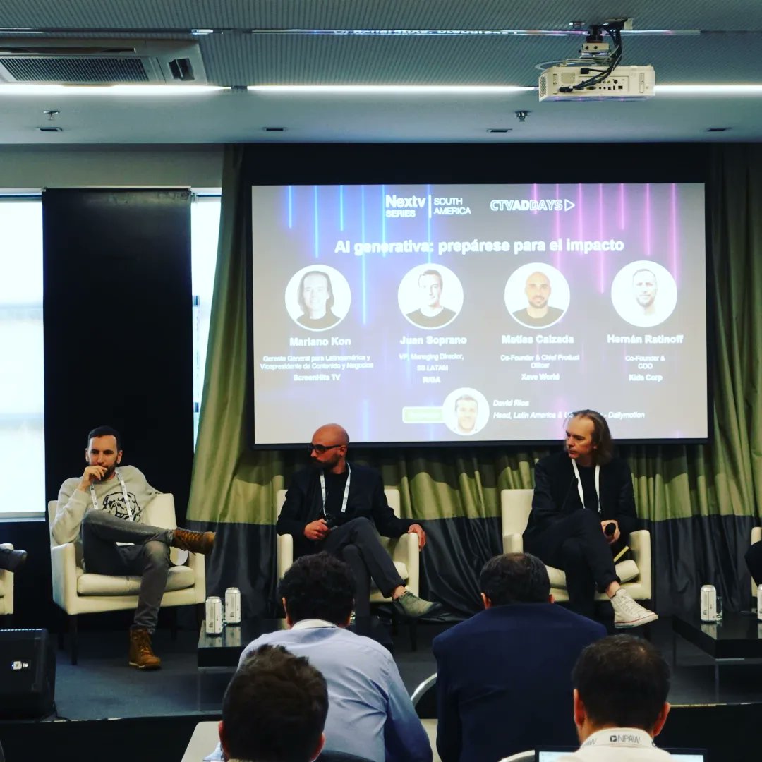 Hi community!👋
We want to share with you some images of our participation in the <a href="/NextvSeries/">Dataxis Americas</a> event, in which we were part of the "Generative AI panel" !! 🗣️

We had an incredible reception and feedback after the event! 👏

#AI #Metaverse #event #web3 #technology #music
