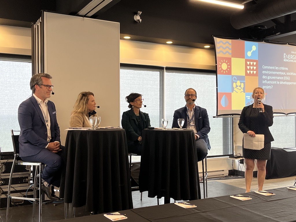 Le colloque annuel des énergies renouvelables est un événement incontournable pour ce secteur névralgique. L'équipe de TACT y était bien représentée afin de s'assurer de toujours être à l'affût des derniers développements et des dernières technologies.