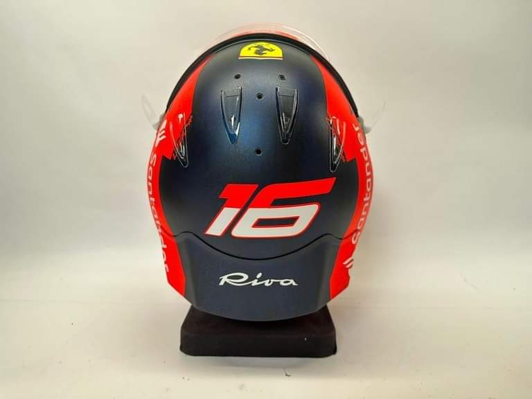 Charles Leclerc'in Kanada GP'sine özel kask tasarımı...

#CanadianGP 🇨🇦 #F1 #F12023 #raceweek #Helmet