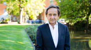 EpsomCollegeUK's tweet photo. The next in our series of Epsom Great Lives, sees Sir Anthony Seldon in conversation with leading psychotherapist, author and bereavement specialist Julia Samuel. 

20 June, 7pm. Register free for the online event: https://t.co/t04WECbTgf https://t.co/Z6iD6FUxF1