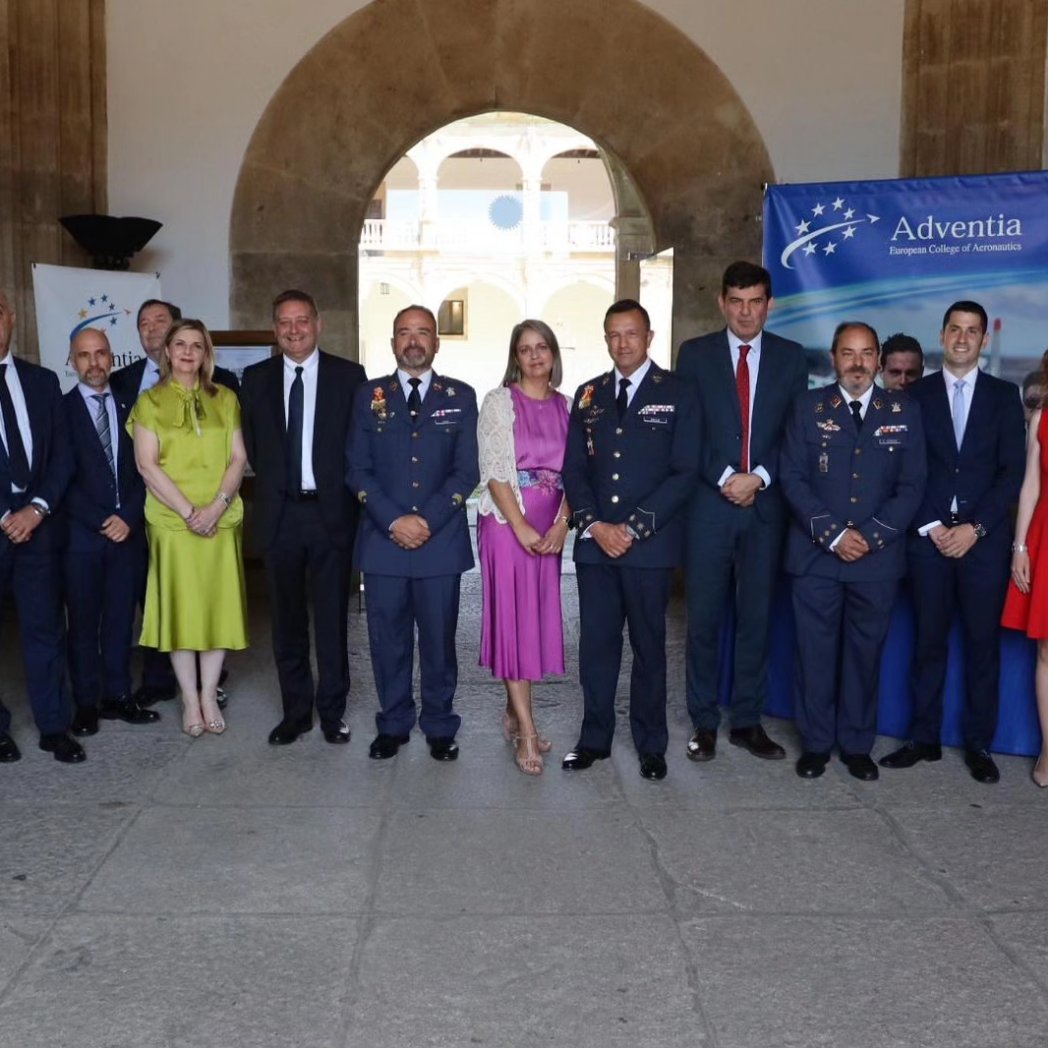 Ana Suárez Otero tweet media