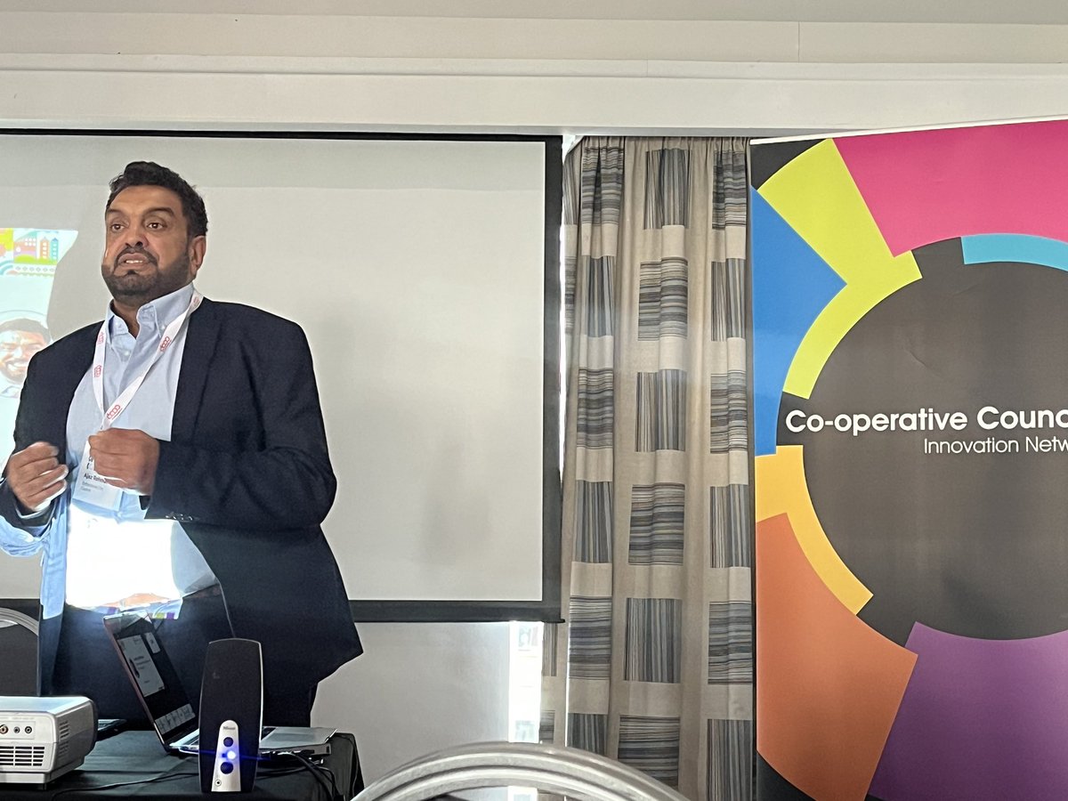 Our final speaker at #CoopCongress is @ajazrehman3 from @OxfordCity he explained how they’re growing the #coop economy & the #socialvalue from council contracts 
#OurCoopDifference