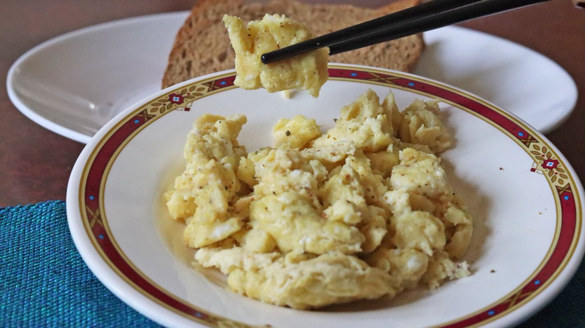 No more rubbery scrambled eggs! With the air fryer, you'll achieve the perfect fluffy texture every time. Give it a try! 🥚😍 #FluffyEggs #AirFryerHacks
Here's the recipe link:
topairfryerrecipes.com/air-fryer-scra…