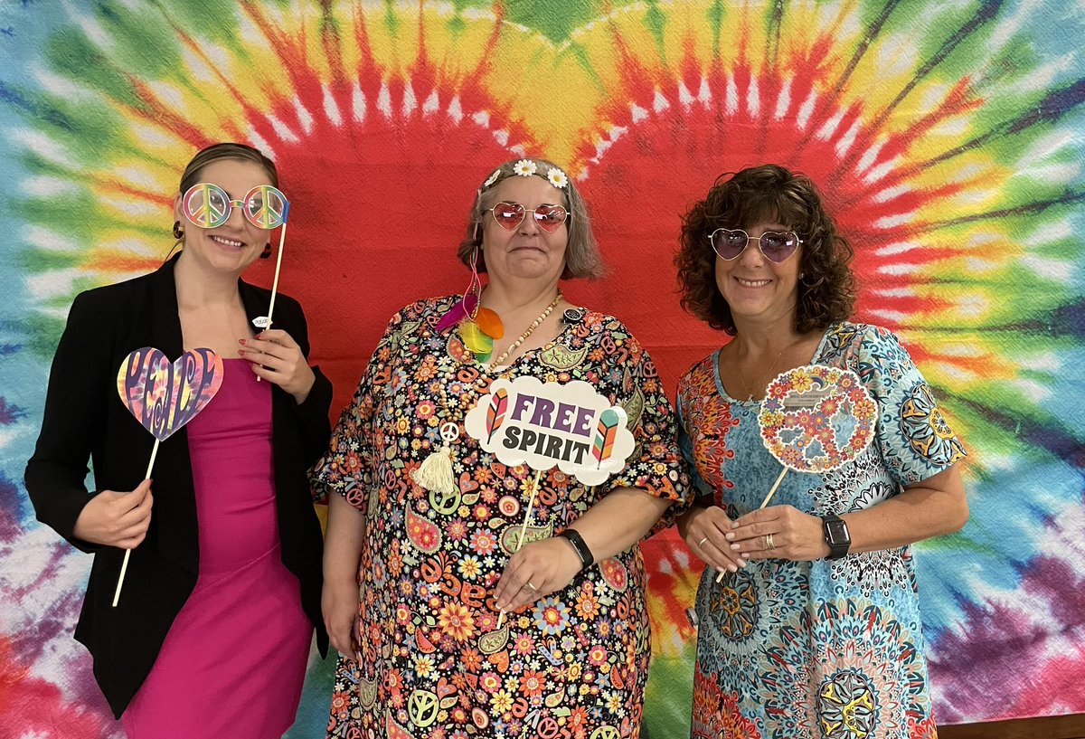 Irma Reyes (@irma_tweets) on Twitter photo The <a href="/ESCRegion20/">ESC Region 20</a> RLA team is just so fantastic. The E.L.A.R. Peace, Love, & Literacy Conference is so groovy! ✌🏽#ESC20ELAR <a href="/donalynbooks/">Donalyn Miller</a> <a href="/LibraryPossible/">Mariya Ortiz (she/her) / BS, MLS</a> <a href="/MegGrossman/">Meg Grossman</a> The <a href="/ESCRegion20/">ESC Region 20</a> RLA team is just so fantastic. The E.L.A.R. Peace, Love, & Literacy Conference is so groovy! ✌🏽#ESC20ELAR <a href="/donalynbooks/">Donalyn Miller</a> <a href="/LibraryPossible/">Mariya Ortiz (she/her) / BS, MLS</a> <a href="/MegGrossman/">Meg Grossman</a>