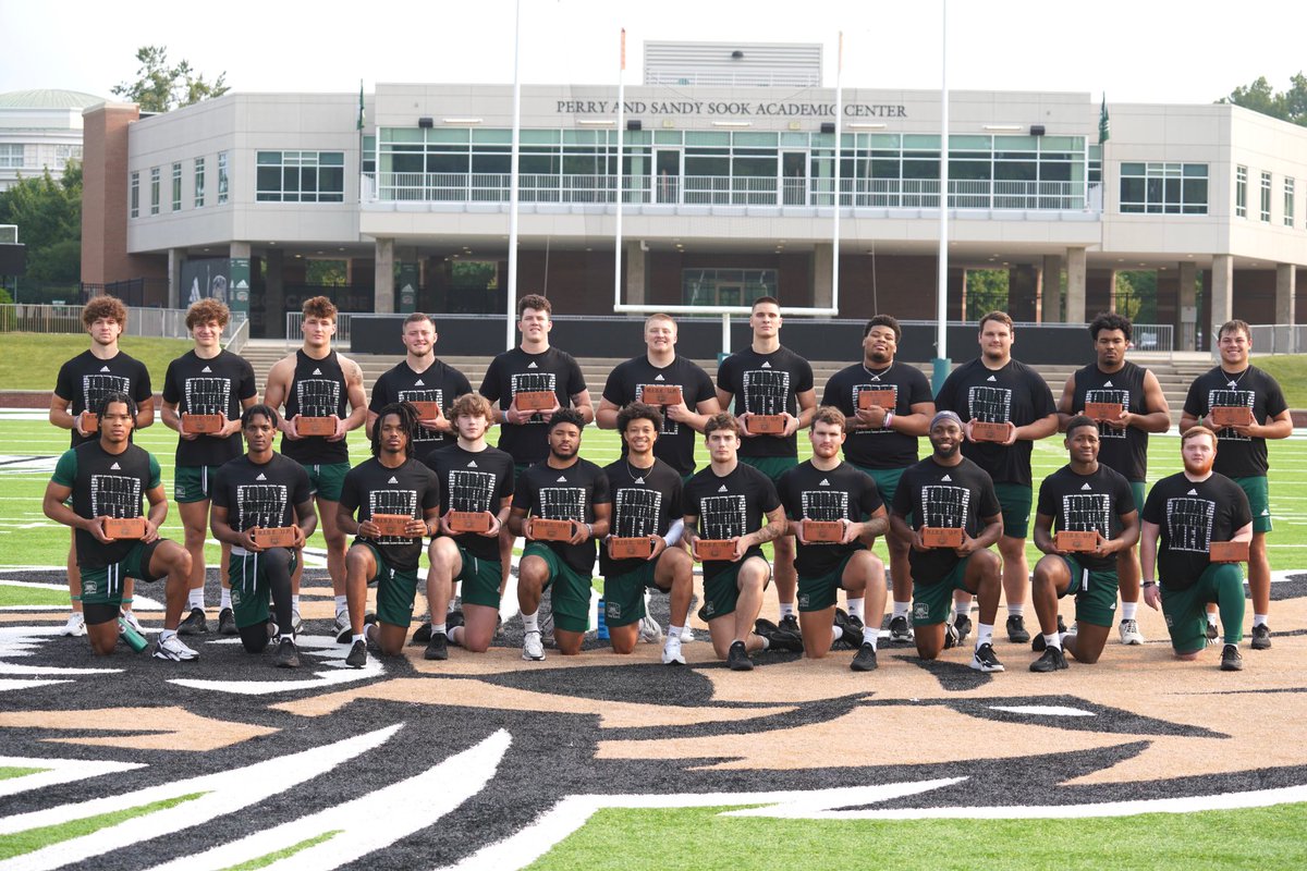 R. I. S. E. U. P. 
The foundation of OUr program! These men have earned their bricks!
🧱💚🐾