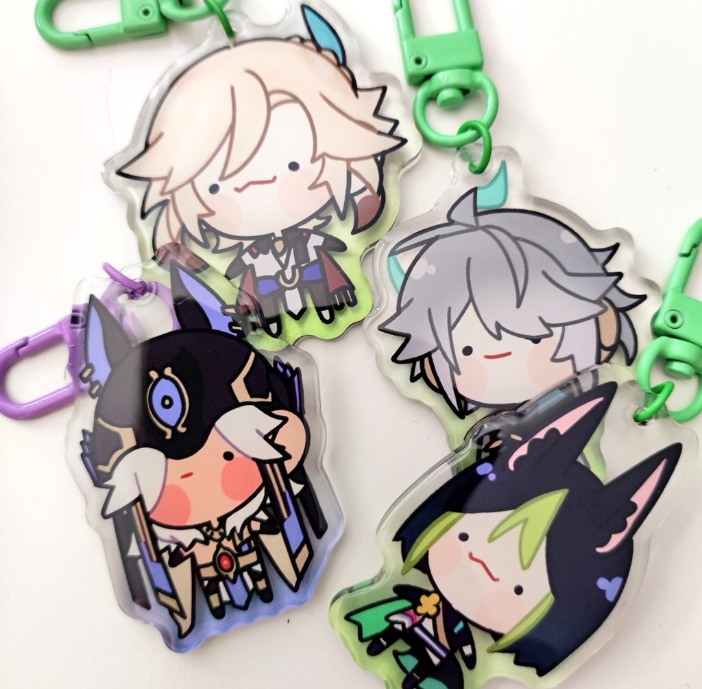 nya_Deko's tweet photo. New babies for the shop arrived 😭😭😭😭 https://t.co/9g9Z4mqrgk