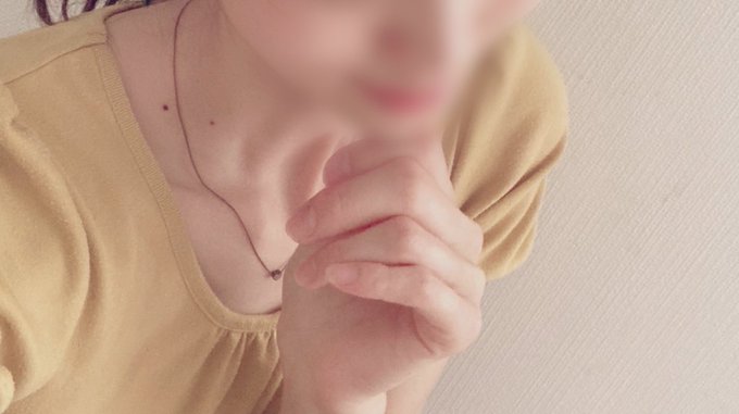 Sayo|極貧乳極太乳首｜元ナース人妻’s pics and videos