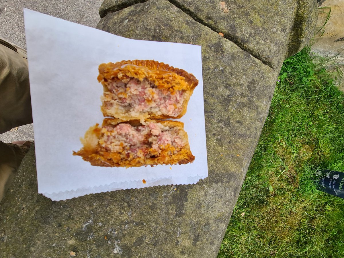 Mudhutter on Twitter "RT thelifeofpies A trip to Ye Olde Sausage