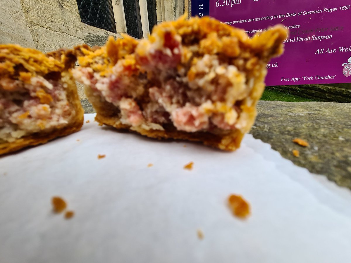 Mudhutter on Twitter "RT thelifeofpies A trip to Ye Olde Sausage