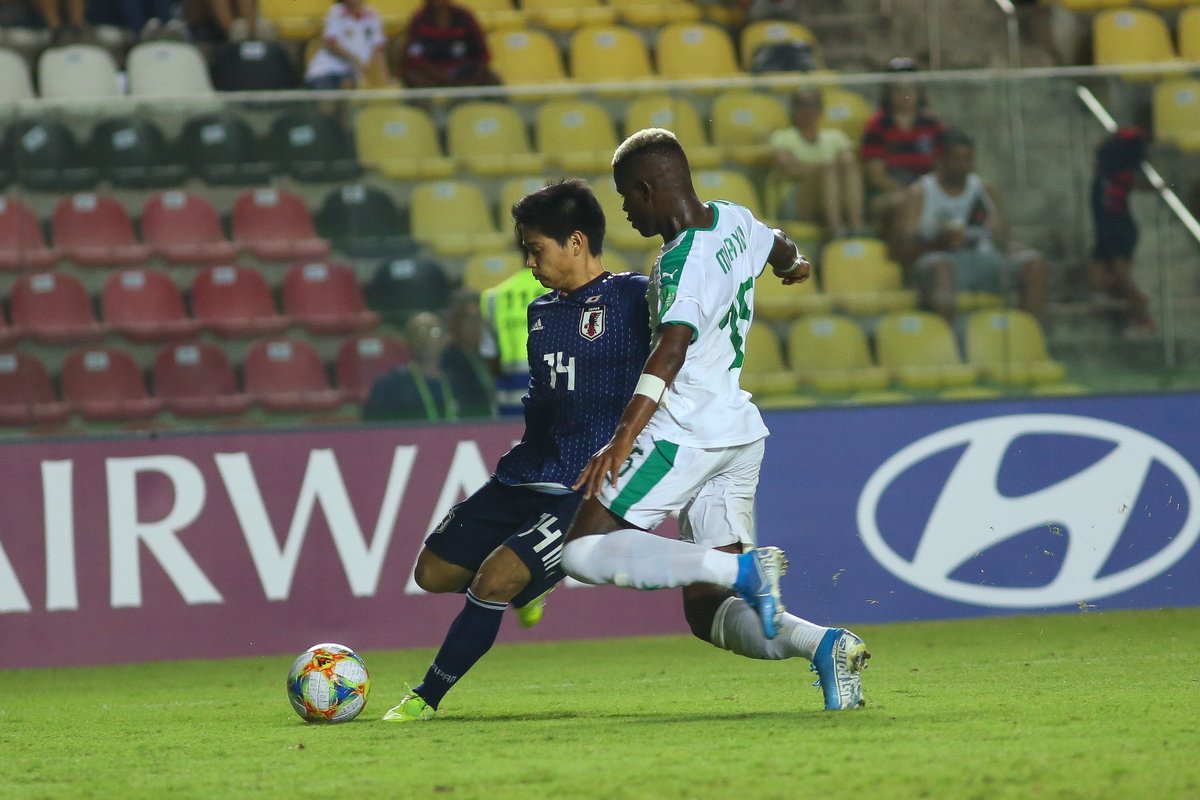 DESCUBRIENDO A MIKAYIL FAYE

Vamos a analizar quién es el nuevo fichaje del Barça. Virtudes, potencial y defectos a corregir. ¿Tiene nivel para el primer equipo?

Lo descubrimos en este hilo. 

¡Vamos allá!