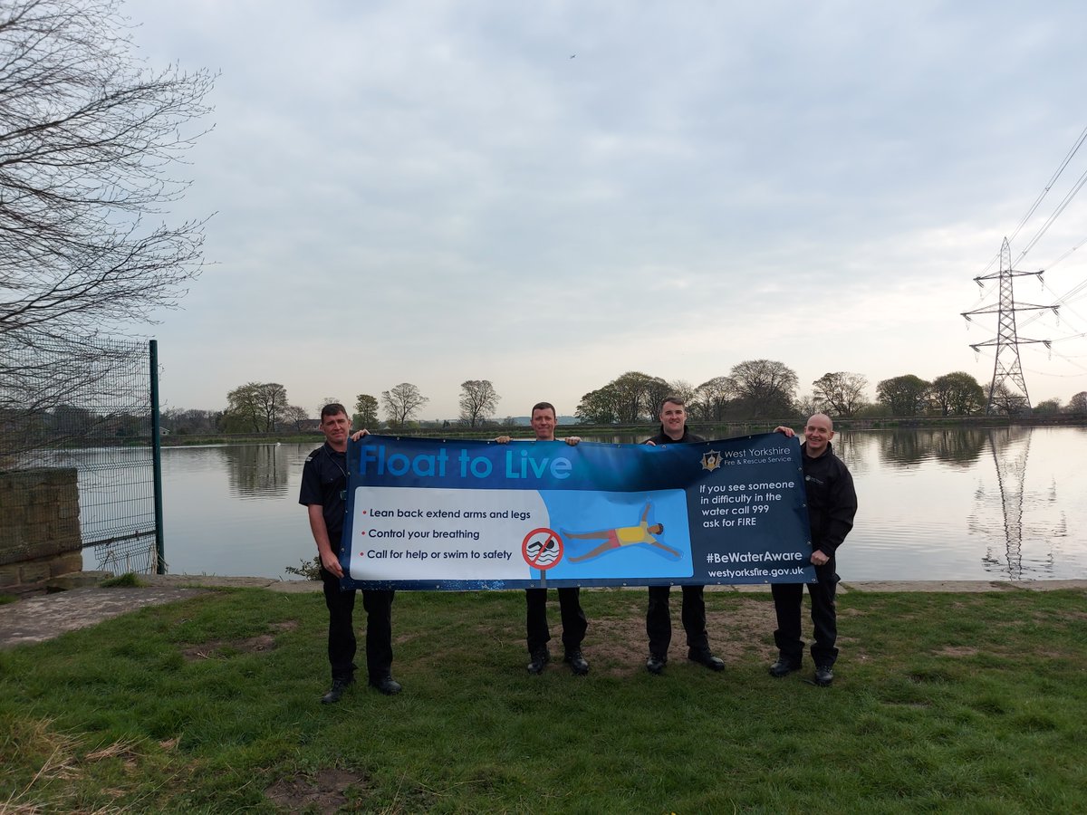 #BeWaterAware this weekend as the Hot Weather continues.
Avoid getting into Open Water, River and canals as #ColdWaterKills 
If you see someone in difficulty, tell them #FloatToLive then #MakeTheRightCall999AskForFire