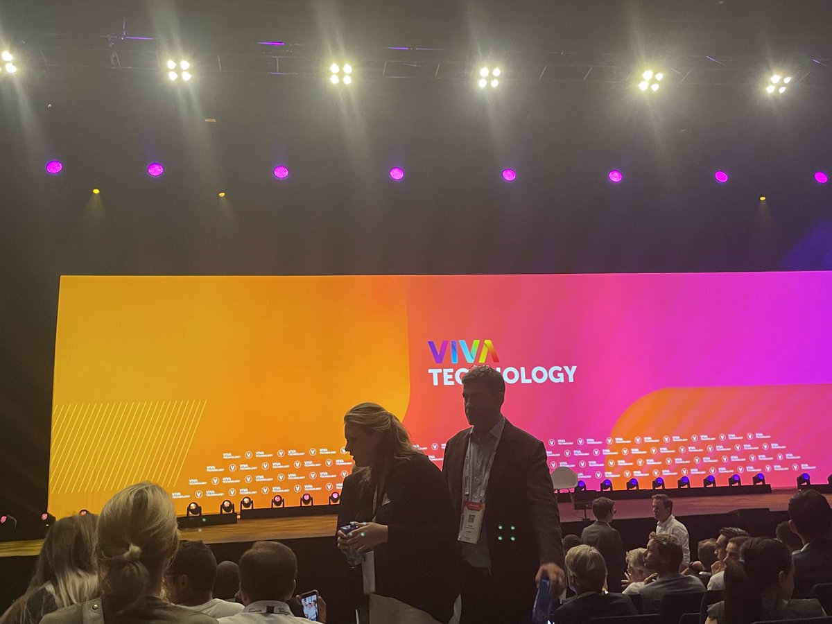 Though the staff was incredibly kind and ready to help, people with special needs are not meant to be in the front line at Le Dôme Parc des expositions Porte de Versailles.
Very curious to hear about what ⁦<a href="/elonmusk/">Elon Musk</a>⁩ will be sharing ⁦<a href="/VivaTech/">Viva Technology</a>⁩ ⁦@VassiliouMM⁩