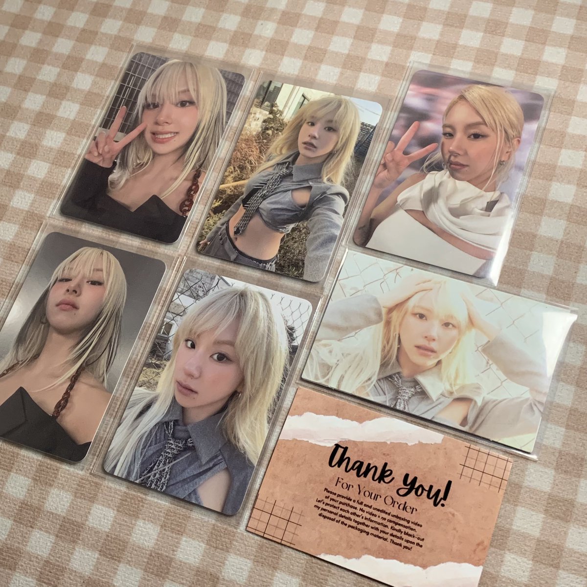 1uvcart's tweet photo. #1uvmails 🛒 chae rtb album pcs set came home safely !! vv worth the wait hehe thank uuu @CHAENGIMJYEO 💗 #ryxfeedbacks https://t.co/zdYPikG0jX