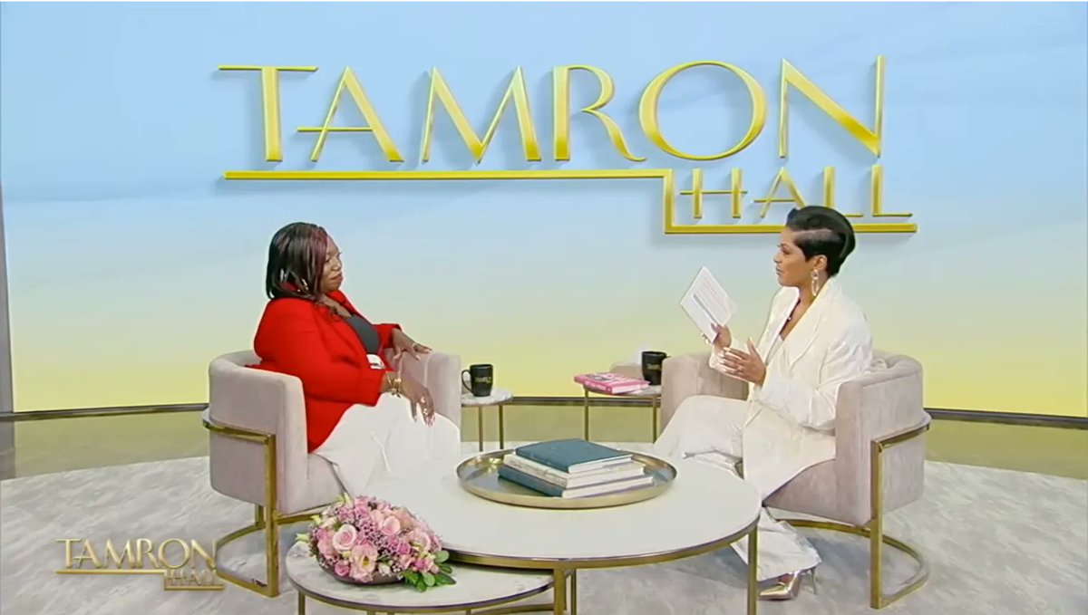 BlackstoneAudio's tweet photo. Happy #tb to when author @AdibaNelson dropped a new #paperback book AND came on the @tamronhall show!! How does this busy mama get so much done?! Check out her new paperback release of #AINTTHATAMOTHER on sale now !👇
 https://t.co/jJj2OhFPlA 
 https://t.co/mvnkeawV90 https://t.co/zKZisu79Ru