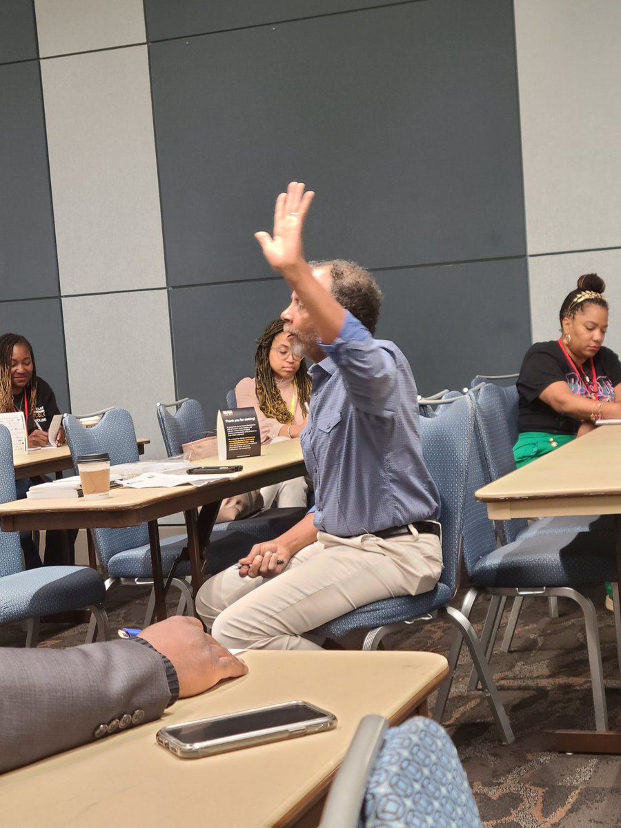 🌻🌷💜 Nadina D. Lisbon 💿🌤️ tweet media