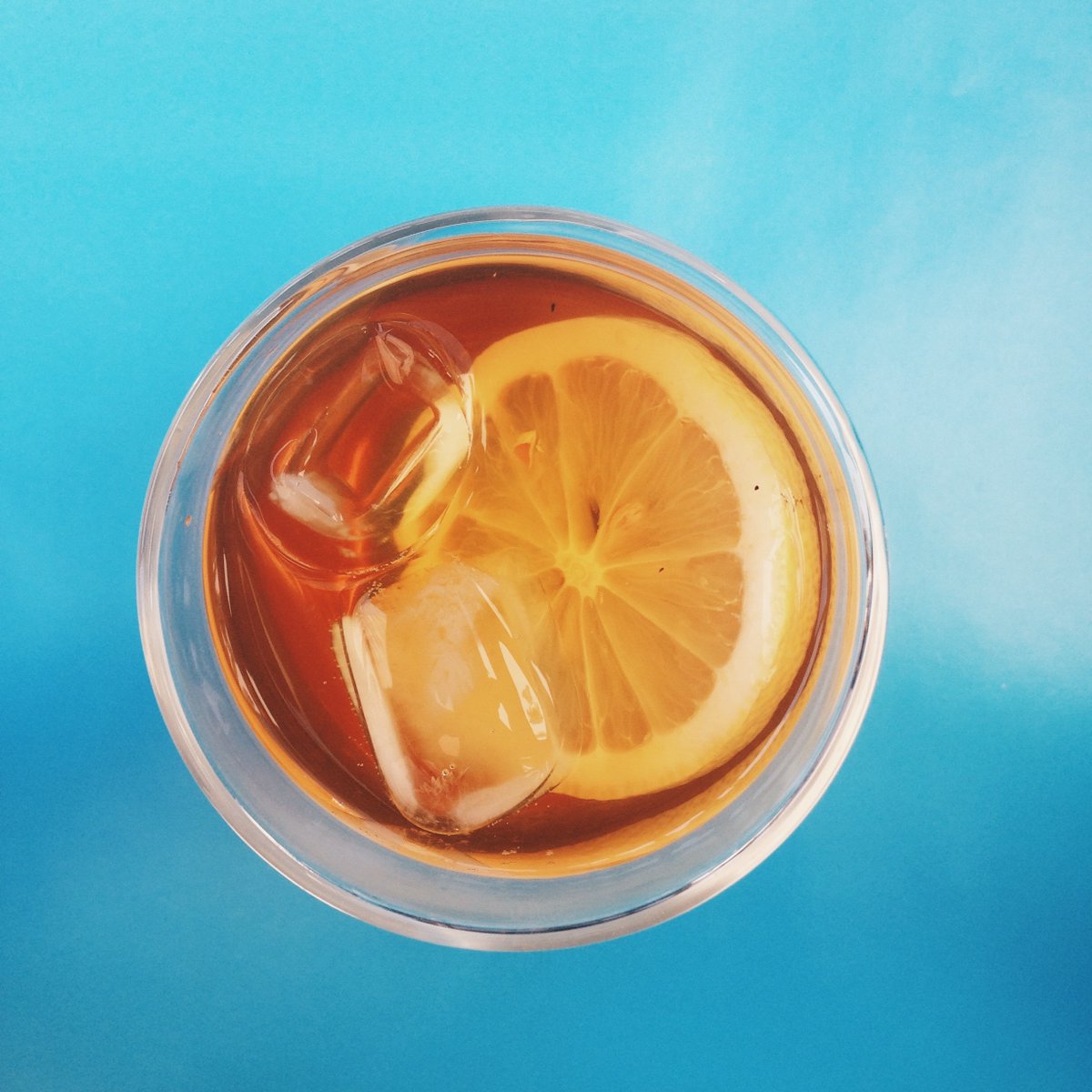 June is #NationalIcedTeaMonth and what better way to celebrate than with 5 healthy and yummy iced tea recipes? 🧊😋 Get the link right here: ow.ly/wmPX50OA9QC

#salada #saladatea #recipes #teareipes #yummy #musttry