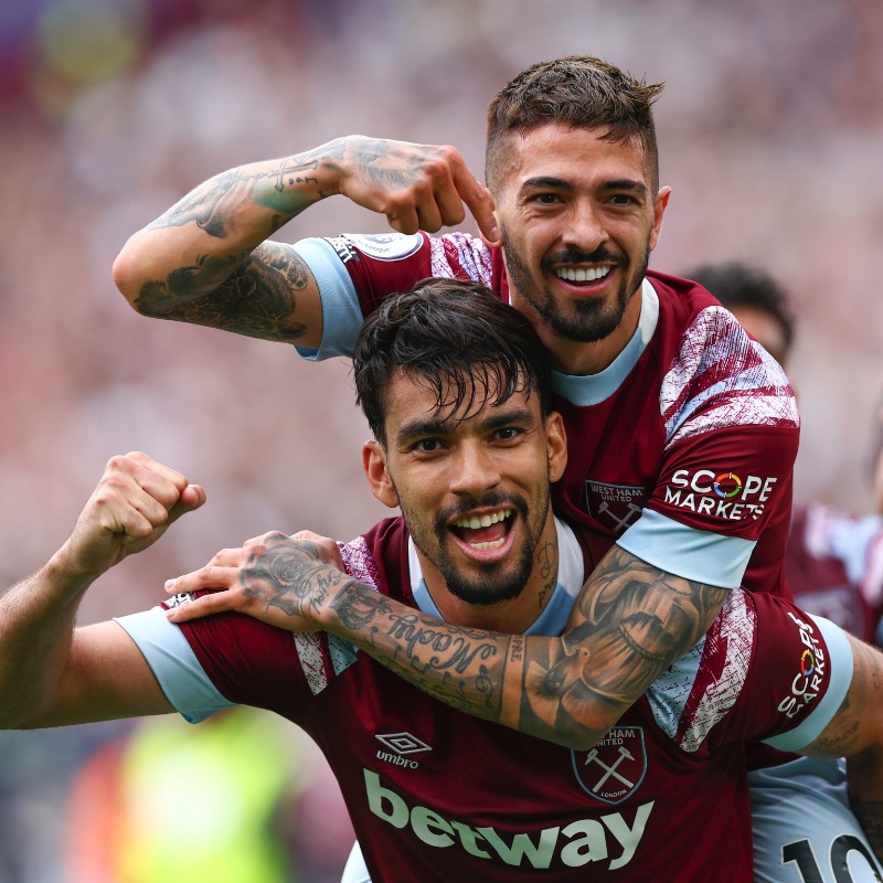WestHam's tweet photo. A jewel on and off the pitch 💎

@ManuLanzini leaves a true Hammers hero ⚒️