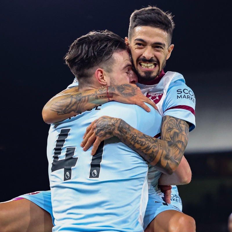 WestHam's tweet photo. A jewel on and off the pitch 💎

@ManuLanzini leaves a true Hammers hero ⚒️