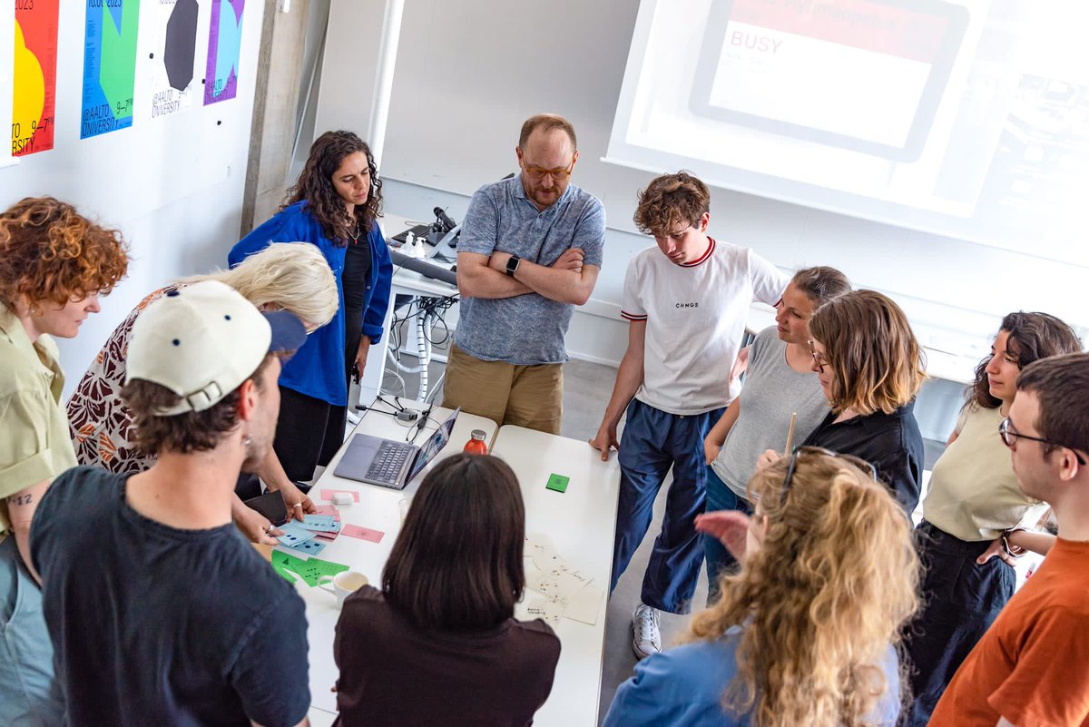 Visualizing Knowledge tweet media