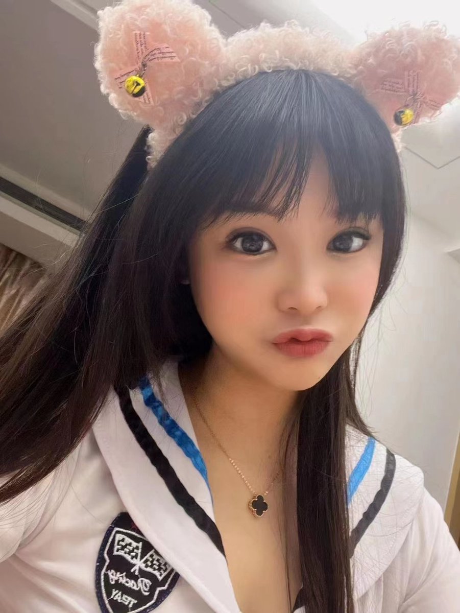 xmlaoshiji's tweet photo. 夏夏位置东晖广场年龄看起来不大她说是99但应该不是。身材不错，胸不大，服务很好，有点害羞，皮肤不是很白但是手感很好。项目：有制服可选，帮你洗澡，指滑，舔胸，口的很认真，可69逼粉，服务态度很好不矫情。一次6张两次12.夜30张。 https://t.co/NnBG6jj43o