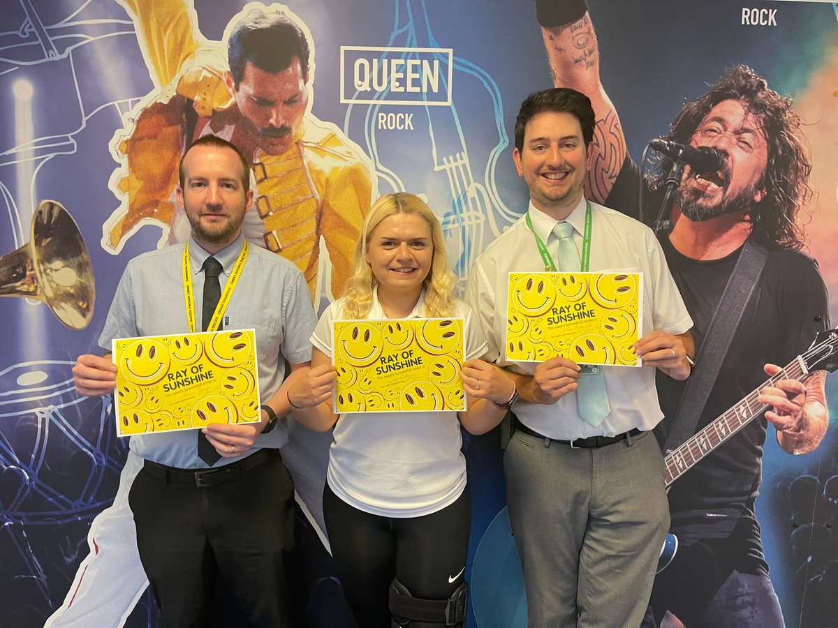 Thank you and well done to the staff recognised this week. Rays of sunshine for everyone who has put so much time and effort into our Annie production (which is fantastic!). Special thanks to Miss Reeves for rushing to and expertly supporting someone in need 👏