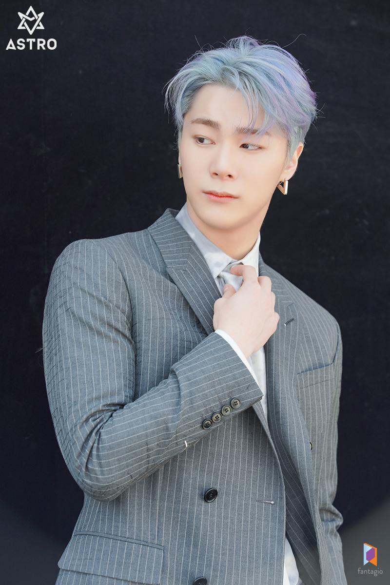 [#ASTRO] A perfect suit fit for ASTRO that will #Knock into your Heart -  (Behind ASTRO's Photoshoot for ELLE Korea June 2020 Issue)

@offclASTRO 
#아스트로 #アストロ
#MOONBIN #문빈 #ムンビン #WenBin #文彬