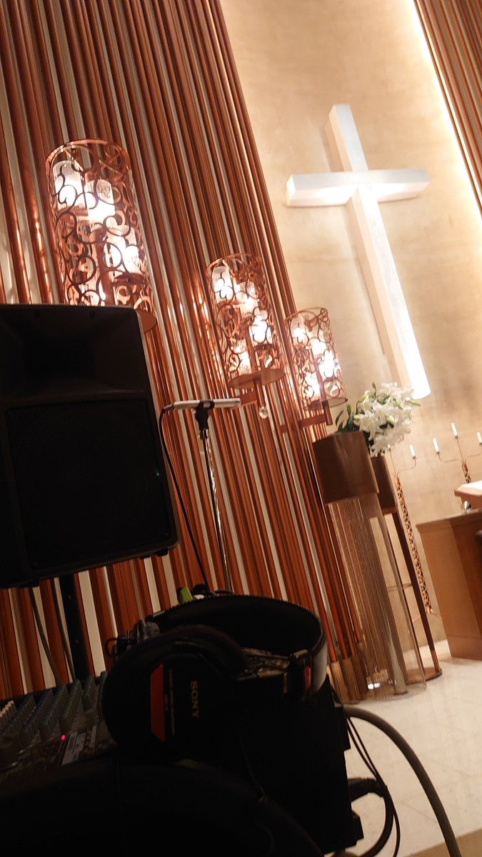 今日も今日とて PA業務。
AKG C451B 
教会ゴスペル 良い仕事するわ。