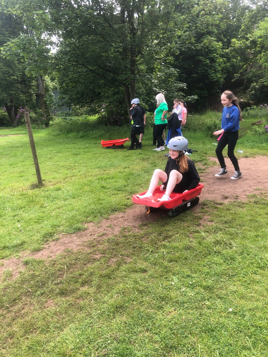 BpsClassOf2024's tweet photo. @MissGilleadeBPS @BonalyOutdoorC @BroomhousePs https://t.co/6Tvfo17TGG
