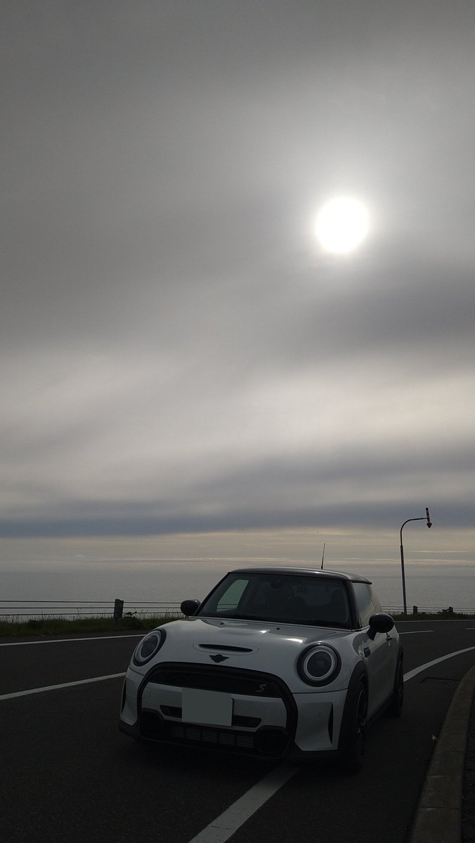 dio_riku's tweet photo. もうすぐ1000km
#MINI
#F56
#lci2
#MINIと繋がりたい https://t.co/utXNkH86uM